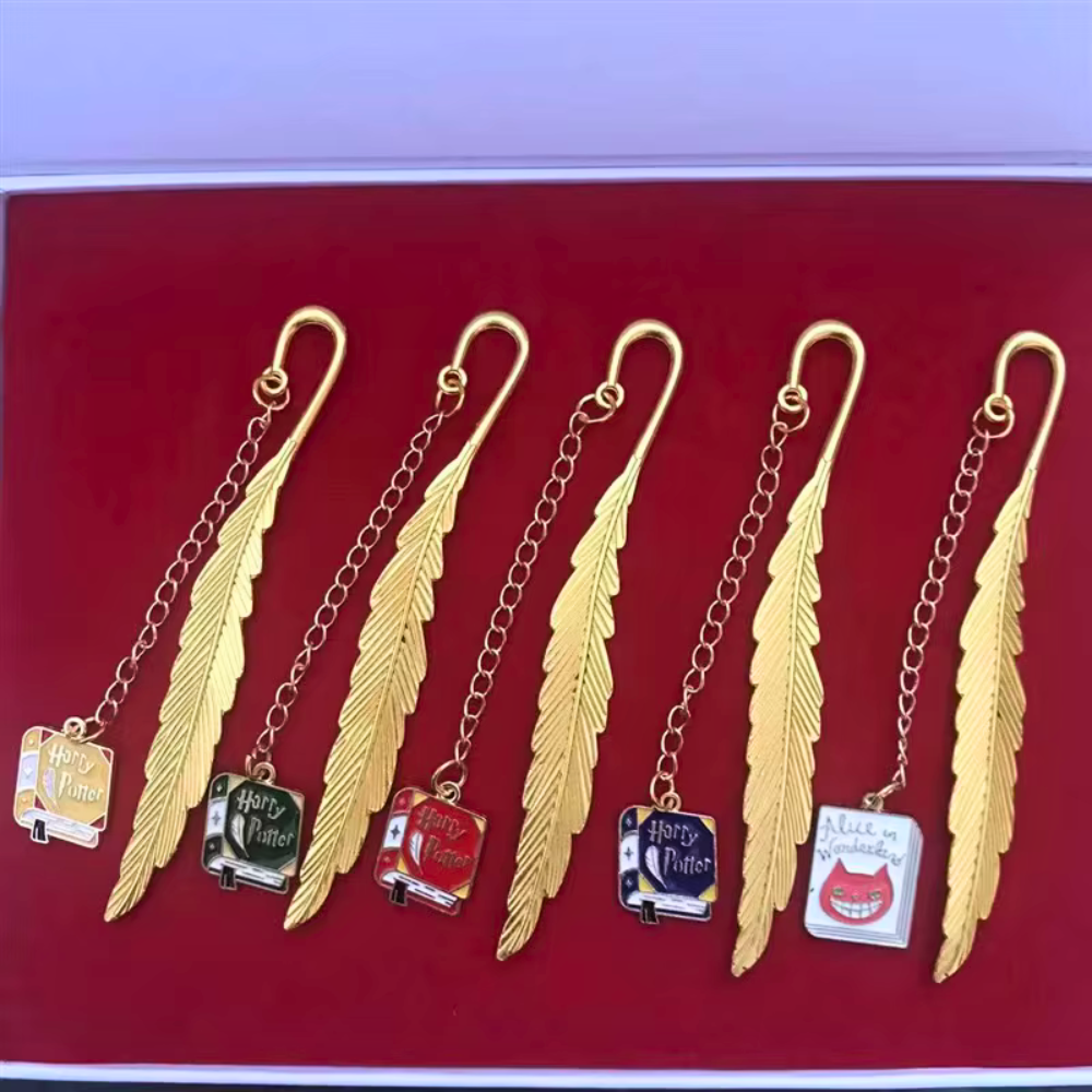 Harry Potter NikNak Gift Set with Wands, Rings & Bookmarks